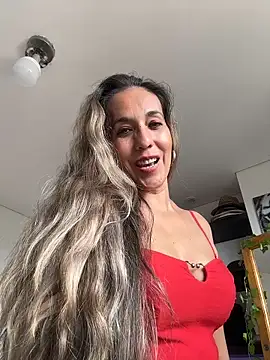 sandrafarrely online show from 04/24/26, 04:20