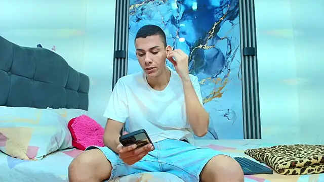 Valentina and sneider  online show from 03/19/26, 07:14