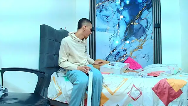 Valentina and sneider  online show from 03/09/26, 07:17