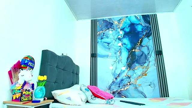 Valentina and sneider  online show from 03/27/26, 11:05