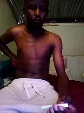 Maintee27 online show from 02/18/26, 06:33