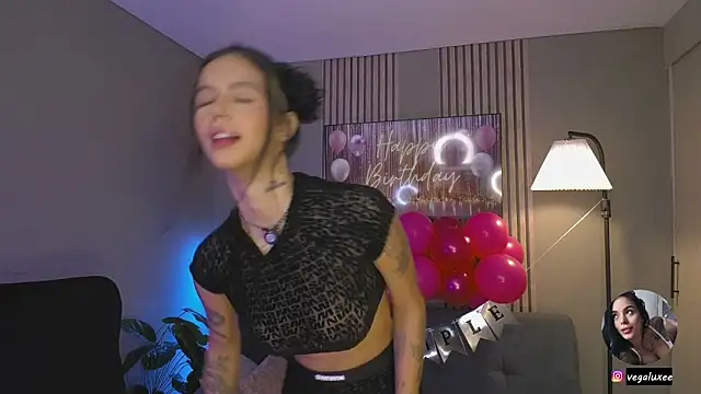 VegaLuxe online show from 03/21/26, 03:27