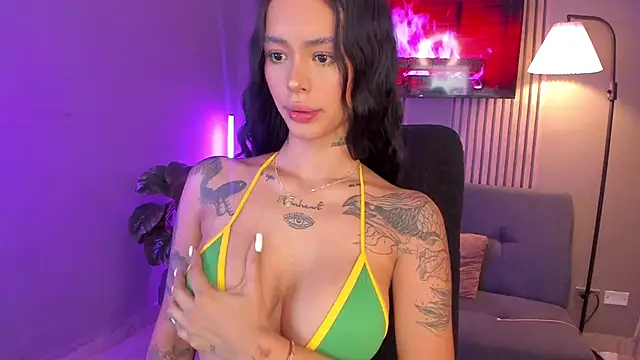 VegaLuxe online show from 02/09/26, 11:47