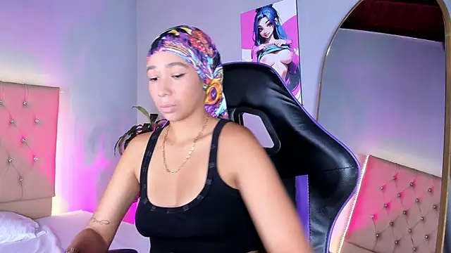 EmmaLawrence  online show from 12/15/25, 08:14