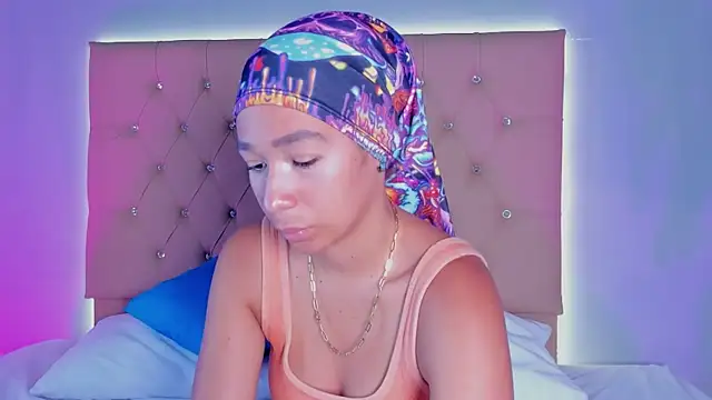 EmmaLawrence  online show from 01/06/26, 07:51