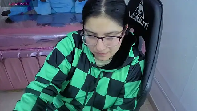 eva smit t online show from 03/19/26, 02:33