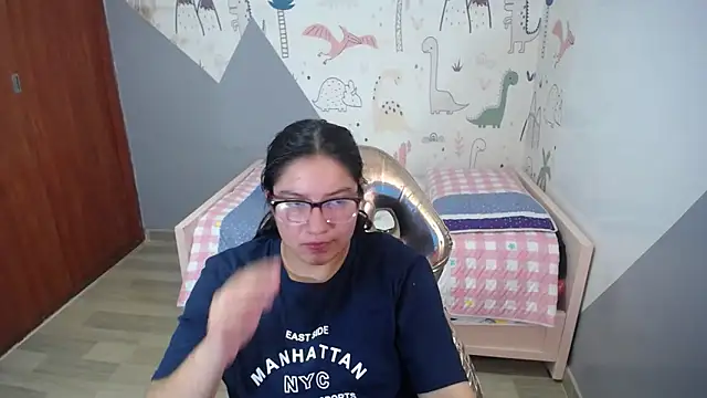 Snapshot of eva_smit_t chatting on 01/09/26, 02:51 eva smit t online show from 01/09/26, 02:51