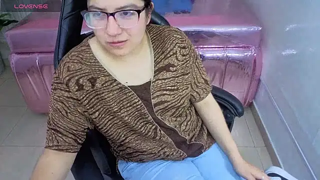 eva smit t online show from 03/24/26, 02:44