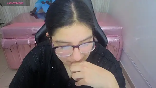 Snapshot of eva_smit_t chatting on 02/24/26, 02:45 eva smit t online show from 02/24/26, 02:45