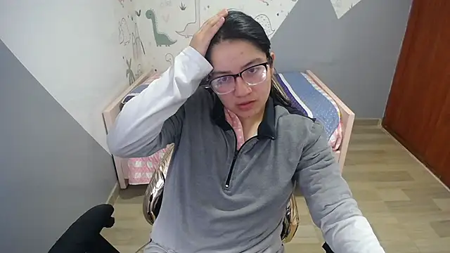 Snapshot of eva_smit_t chatting on 01/06/26, 01:42 eva smit t online show from 01/06/26, 01:42