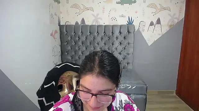 Snapshot of eva_smit_t chatting on 02/06/26, 02:18 eva smit t online show from 02/06/26, 02:18