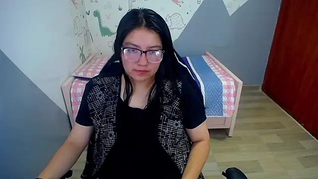 Snapshot of eva_smit_t chatting on 12/14/25, 02:40 eva smit t online show from 12/14/25, 02:40