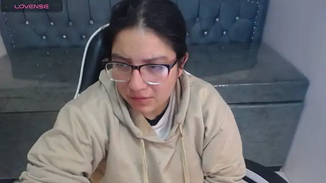 eva smit t online show from 04/18/26, 02:58