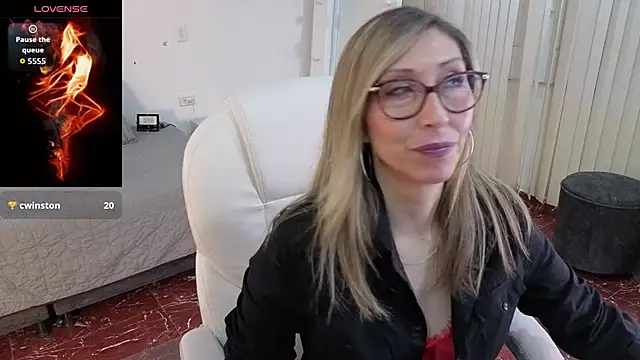 Snapshot of Scarlett_079 chatting on 02/01/26, 11:52 Scarlett 079 online show from 02/01/26, 11:52