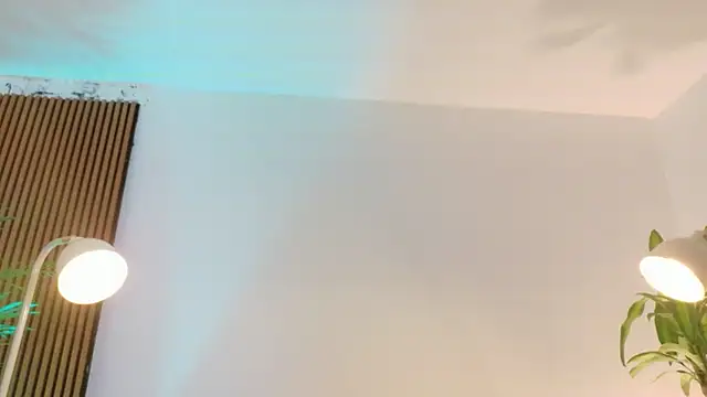 Snapshot of victoria___moon chatting on 01/05/26, 05:27 victoria moon online show from 01/05/26, 05:27