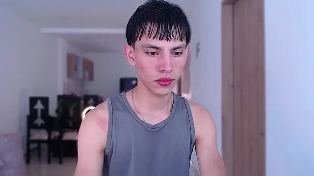 Snapshot of andrew_courtzz chatting on 01/17/26, 08:34 andrew courtzz online show from 01/17/26, 08:34