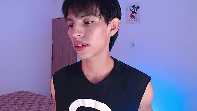 Snapshot of andrew_courtzz chatting on 05/11/26, 06:38 andrew courtzz online show from 05/11/26, 06:38