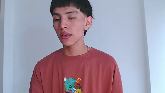 Snapshot of andrew_courtzz chatting on 12/22/25, 08:53 andrew courtzz online show from 12/22/25, 08:53