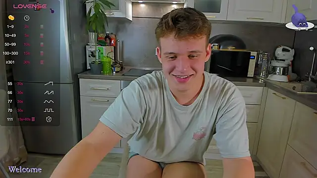 Snapshot of fruitninjaga chatting on 12/18/25, 03:05 fruitninjaga online show from 12/18/25, 03:05