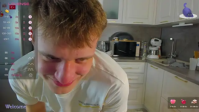 Snapshot of fruitninjaga chatting on 12/19/25, 03:43 fruitninjaga online show from 12/19/25, 03:43