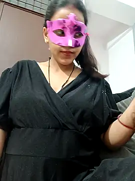 Shivani hotty online show from 03/05/26, 04:58