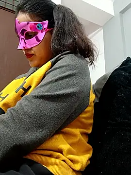 Shivani hotty online show from 01/16/26, 03:27