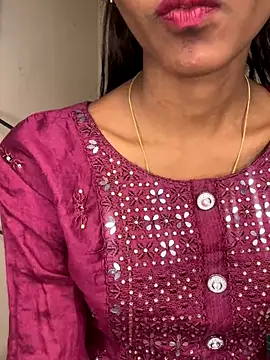 Snapshot of Marathi_amruta1 chatting on 12/16/25, 06:06 Marathi amruta1 online show from 12/16/25, 06:06