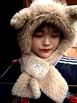 candy-bobo online show from 12/17/25, 04:17