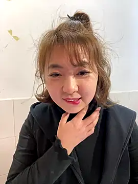 Snapshot of bibi347127 chatting on 12/04/25, 09:41 bibi347127 online show from 12/04/25, 09:41