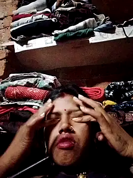 Snapshot of Misthi_hot chatting on 02/12/26, 12:32 Misthi hot online show from 02/12/26, 12:32