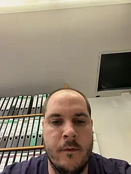 GeilerFinn95 online show from 04/17/26, 02:20