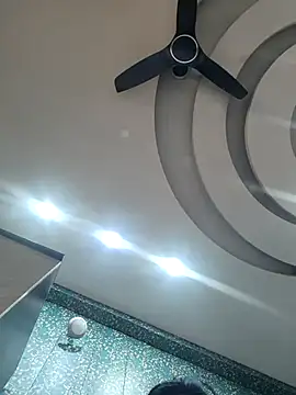 Snapshot of desiriya14 chatting on 12/05/25, 06:01 desiriya14 online show from 12/05/25, 06:01