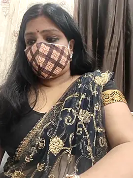 Snapshot of desiriya14 chatting on 12/16/25, 08:40 desiriya14 online show from 12/16/25, 08:40