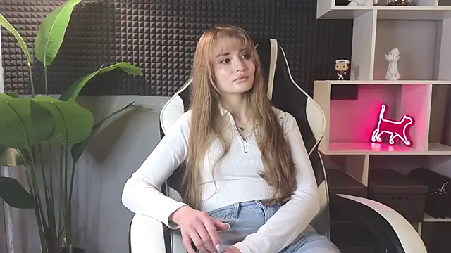 Snapshot of LyriaVespera chatting on 02/26/26, 09:09 LyriaVespera online show from 02/26/26, 09:09