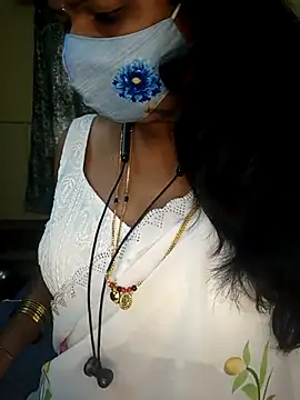 Preeti345 online show from 02/03/26, 07:13