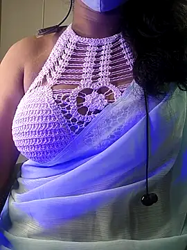 Snapshot of Preeti345 chatting on 07/27/26, 07:15 Preeti345 online show from 07/27/26, 07:15
