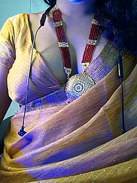 Snapshot of Preeti345 chatting on 07/24/26, 03:08 Preeti345 online show from 07/24/26, 03:08