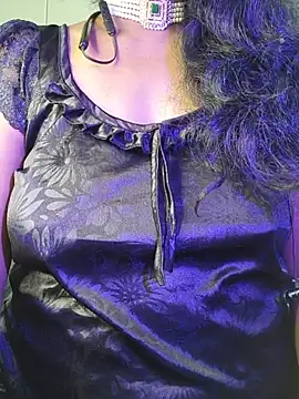 Snapshot of Preeti345 chatting on 06/27/26, 01:17 Preeti345 online show from 06/27/26, 01:17