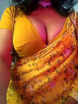 Snapshot of Preeti345 chatting on 07/01/26, 10:48 Preeti345 online show from 07/01/26, 10:48