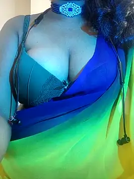 Snapshot of Preeti345 chatting on 07/05/26, 05:36 Preeti345 online show from 07/05/26, 05:36