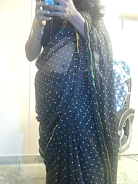 Snapshot of Preeti345 chatting on 07/17/26, 04:21 Preeti345 online show from 07/17/26, 04:21