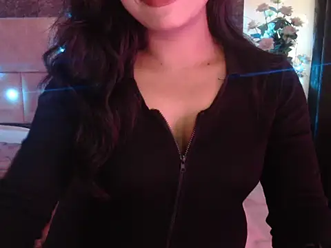 Lola Bebe online show from 04/07/26, 04:36