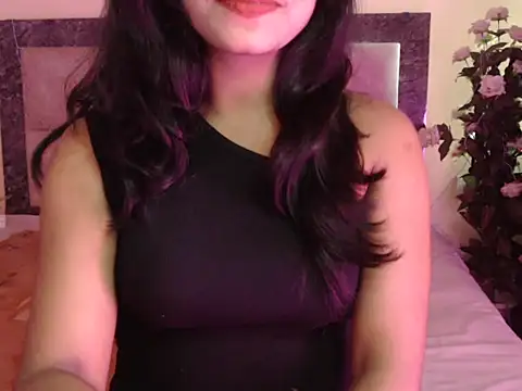 Lola Bebe online show from 04/12/26, 05:33