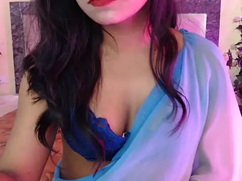 Lola Bebe online show from 04/15/26, 05:13