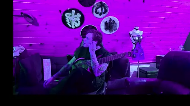 siphonophordustbunny online show from 12/05/25, 01:27