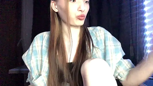 Snapshot of Cleonoth2o chatting on 06/19/26, 09:09 Cleonoth2o online show from 06/19/26, 09:09