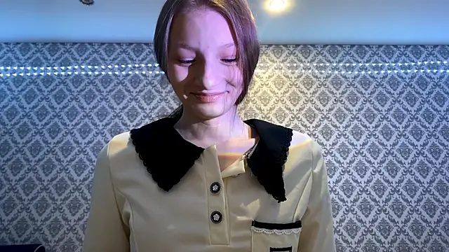 Cleonoth2o online show from 12/14/25, 06:13