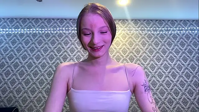 Cleonoth2o online show from 12/18/25, 05:39