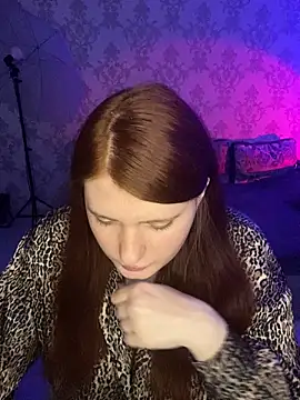 NicollVeys online show from 12/05/25, 12:10