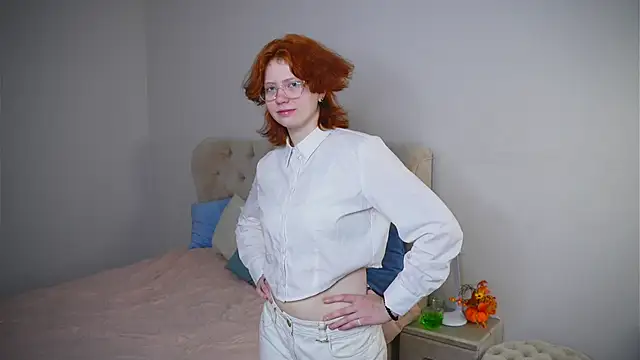 DainaDavignon online show from 12/19/25, 04:38